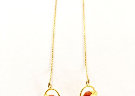 Saturn chain pierce / Red coral