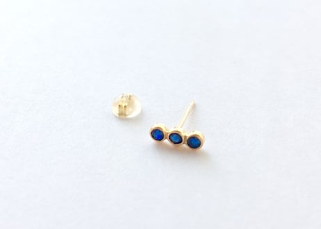 3 Blue sapphire pierce