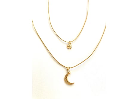 Urban glow code Gold / Star and moon charm