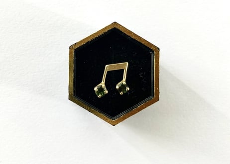 Musical notes ♫ pierce