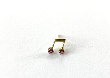 Musical notes ♫ pierce
