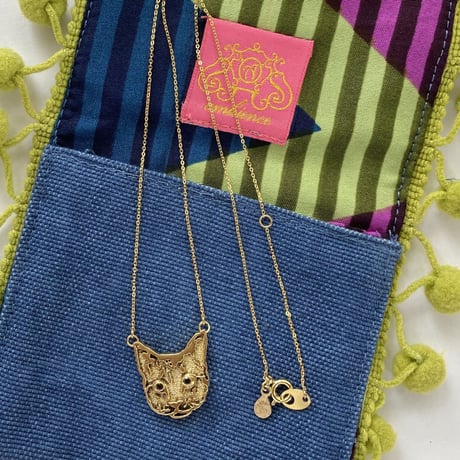 Kitty Catty Necklace / Mat gold black
