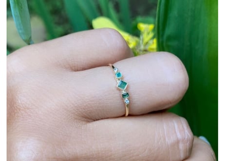 Emerald square and diamonds ring
