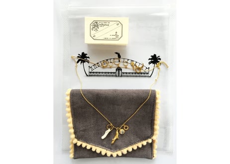 White coral gold necklace