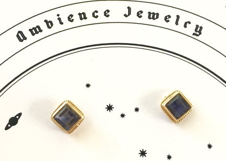 Sunmoon simple studs / iolite square