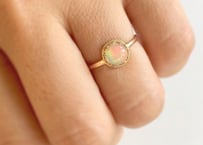 18ct Gold One of a kind * Ethiopian opal moon vintage ring*