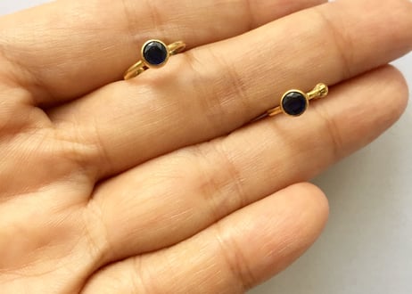 Ear cuff / Blue sapphire