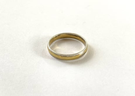 Circle &Twist ring / Yellow gold