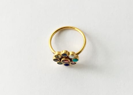 Multi color gems Ring / garnet in center