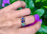 Multi color gems ring / Garnet in center