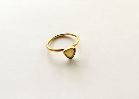 Triangle Opal / ring