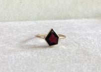 Volcom ring / Garnet