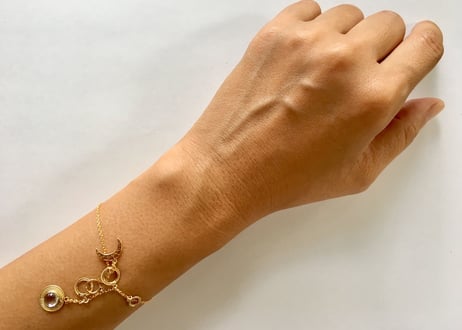 Saturn 1stone bracelate/ clear moonstone