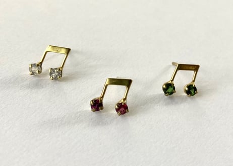Musical notes ♫ pierce