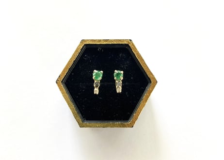 Emerald stardust pierced earring
