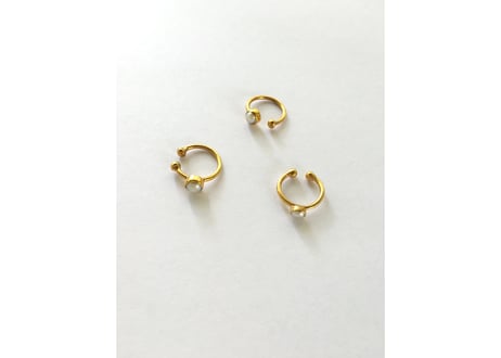Pearl simple ear cuff