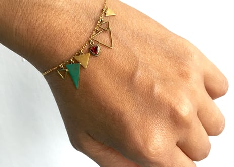 Triangle Bracelate / Garnet