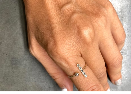 Stardust on the planet ring