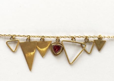 Triangle Bracelate / Garnet