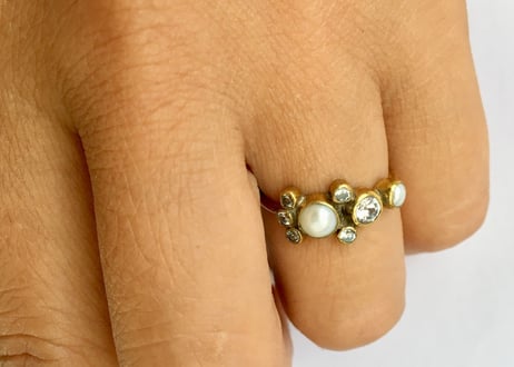 Cloudy crystal/ ring