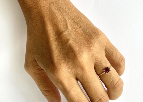 For Square lovers / Rhodonite garnet
