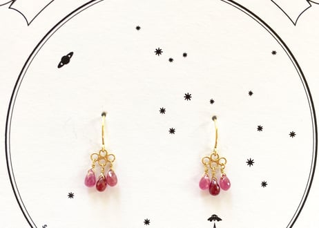3tear drops  Ruby /18ct gold pierce