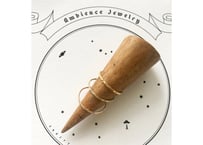 Hand engrave thin18ct Ring / open order for your size