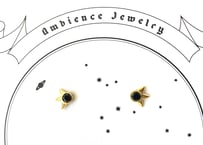 Star shine pierced earring/ Black spinel