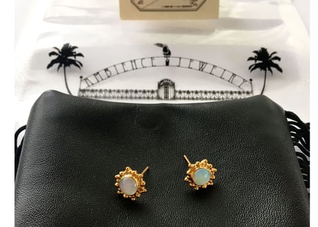 Bombay dreams / Opal