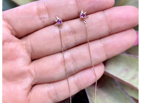 Star shine chain pierced earring / Pink sapphire
