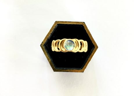 Eclipse Ring / Rainbow Moonstone