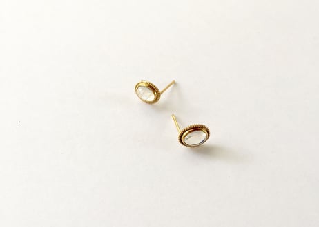 Sunmoon simple studs / Rainbow moonstone Oval