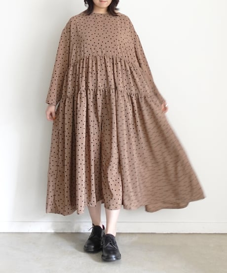 i c h i  251028  DOTS Tiered Dress / 2 COLORS