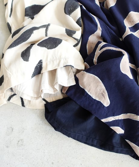 i c h i  250901  Painting Leaf Relax Pants / 2 COLORS