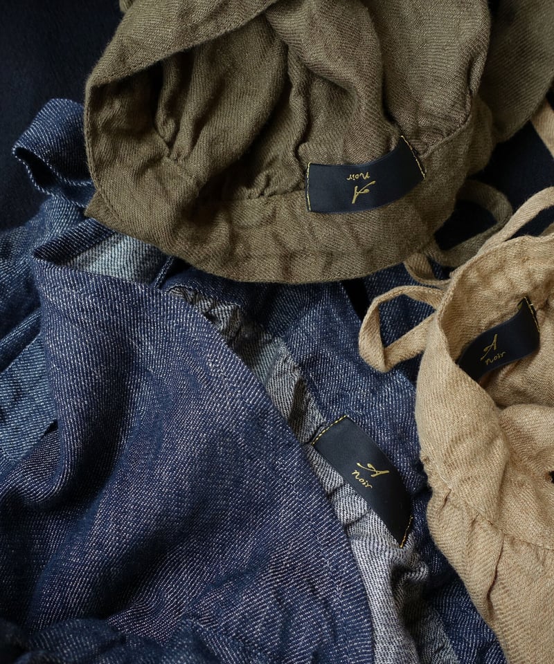 LIMITED COLLECTION 】Antiquités noir 801204