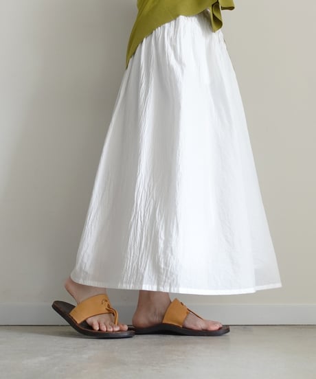 i c h i  251217  Cotton Gather Skirt / A : WHITE