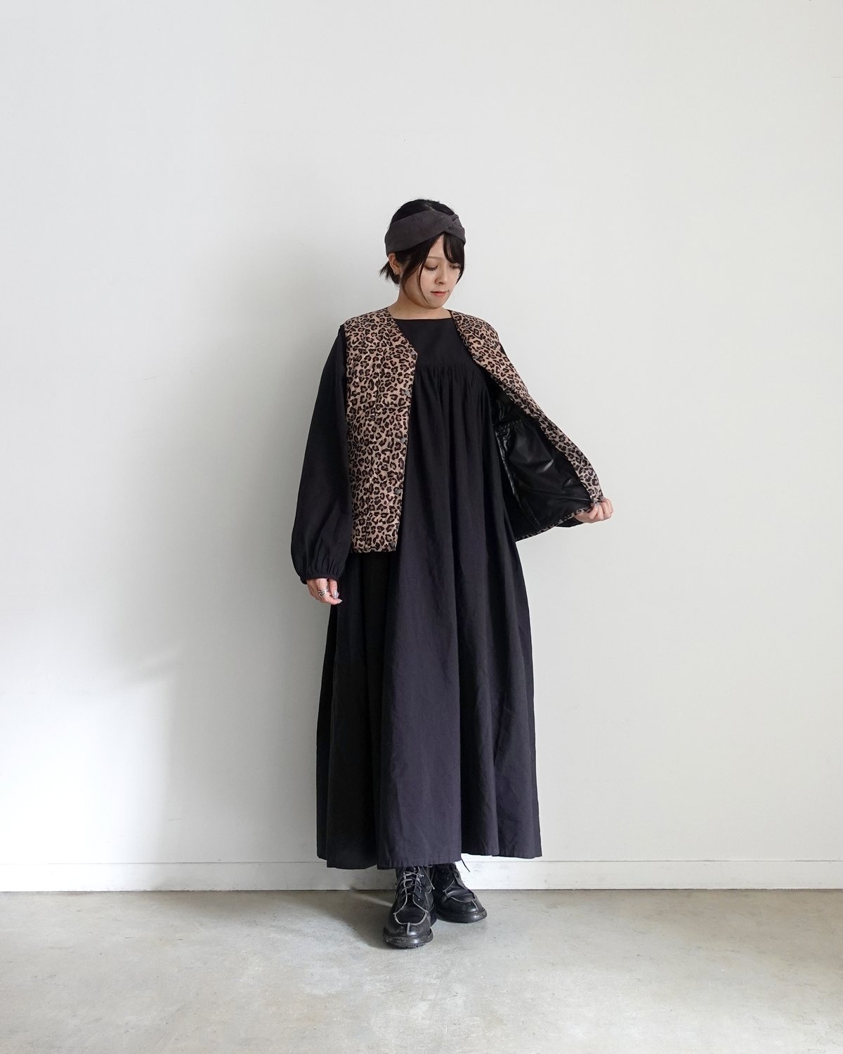 このいと tsumugu ボトルネック ラグラン インディゴニット M 紺 fit=scale-down,w=1200