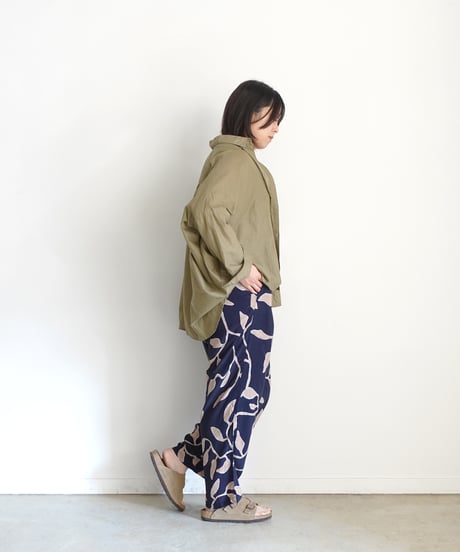 i c h i  250901  Painting Leaf Relax Pants / 2 COLORS