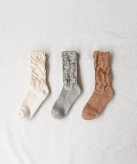 “UNDYED × Antiquités” 1000957 UNDYED Socks / 3 COLORS