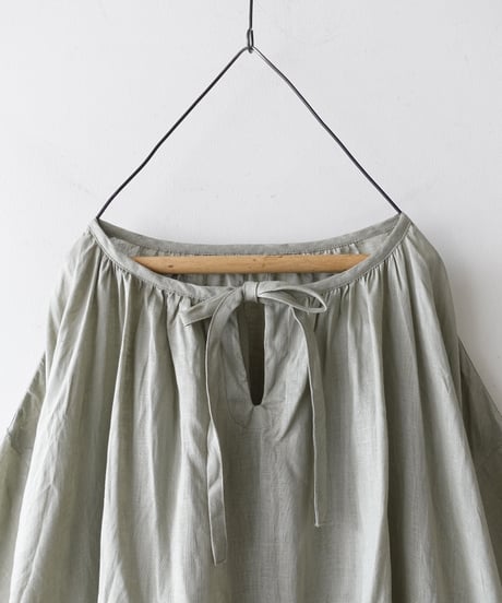 i c h i 251005 French Linen Gathered Dress / C : EARTH KHAKI