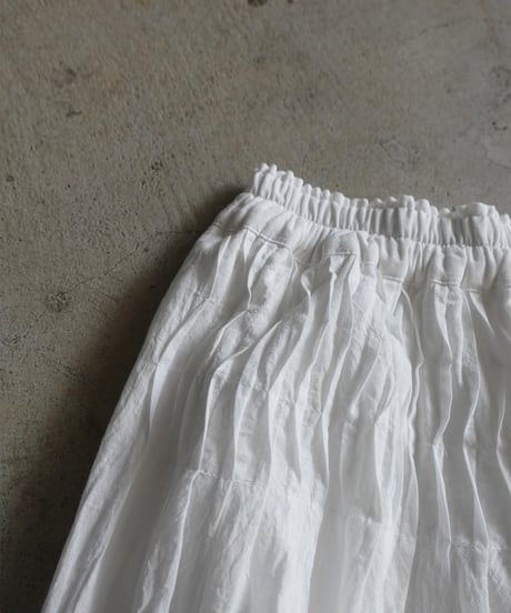 i c h i  251217  Cotton Gather Skirt / A : WHITE