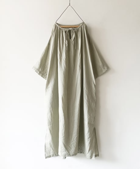 i c h i 251005 French Linen Gathered Dress / C : EARTH KHAKI