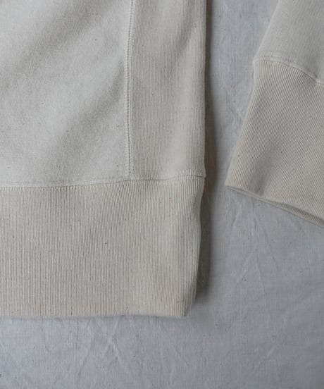 “UNDYED × Antiquités” 1000956 UNDYED Sweat / 3 COLORS