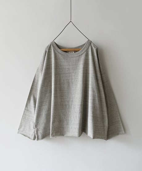 “UNDYED × Antiquités” 1000951 UNDYED Pullover / 3 COLORS
