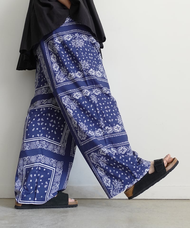 新品未使用品　V12バンダナ柄 スリムパンツ i c h i 251105 Bandana Print Relax Pants / B