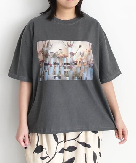 i c h i  251056  "Libre Comme l'Air" Flower Atelier Pigment Over T Shirt / 2 COLORS