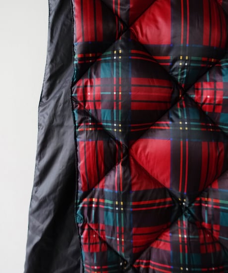 【 LIMITED COLLAB 】ichiAntiquités×TAION 1000397 Down Stole / TARTAN