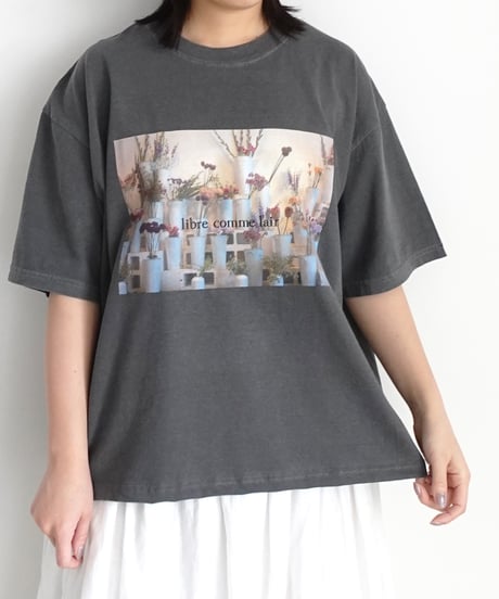 i c h i  251056  "Libre Comme l'Air" Flower Atelier Pigment Over T Shirt / 2 COLORS