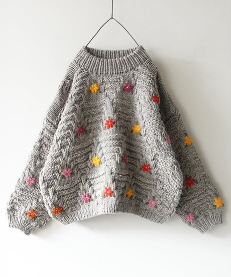ichiAntiquités 1100364 PERU Hand Knit Flower Pullover / 2 COLORS