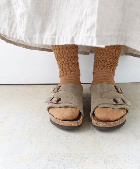“UNDYED × Antiquités” 1000957 UNDYED Socks / 3 COLORS